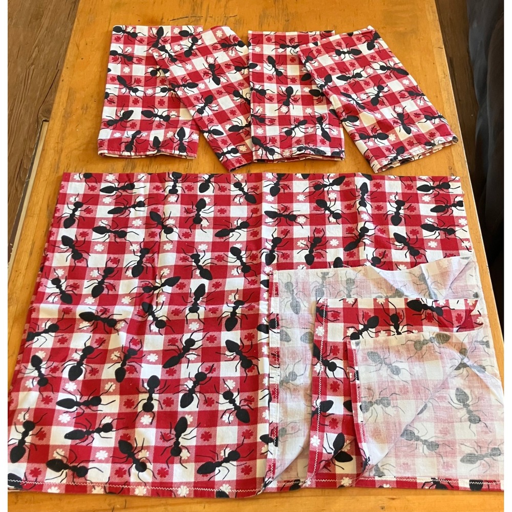Picnic Blanket Tablecloth & Set of 4 Cloth Napkins Red Gingham Ant Print Picnic